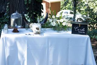 Luxury Floral Designs by Karla's Kreations - 6