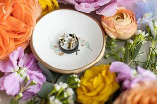Sisters Floral Design Studio - 5