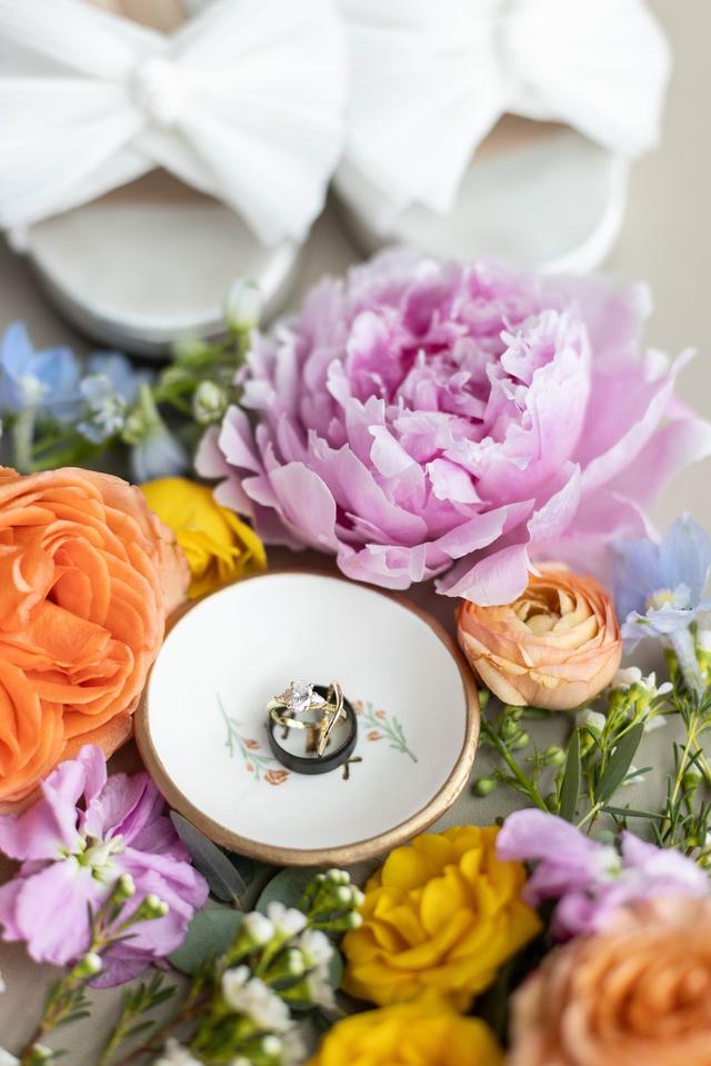 Sisters Floral Design Studio - 2
