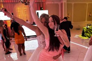 Pro Dj Entertainment & Pro Photo Booths - 10