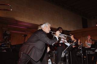Chateau Band - 7