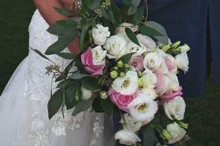 B.Lennon Florist - 9