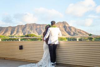 The Leahi Room & Lanai by Deck - 9