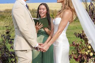 Jen Caporella - Officiant & Elopement Planner - 14