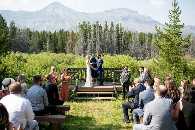Summit Mountain Lodge and Steakhouse 3