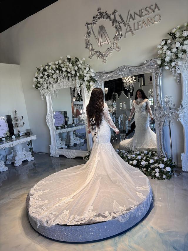 Vanessa Alfaro Bridal & Couture - 2