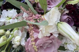 Arnold's Flower Shop - 48