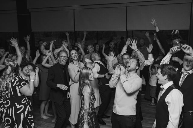 Ambient Entertainment - DJ's, MC's, & Uplighting - 4