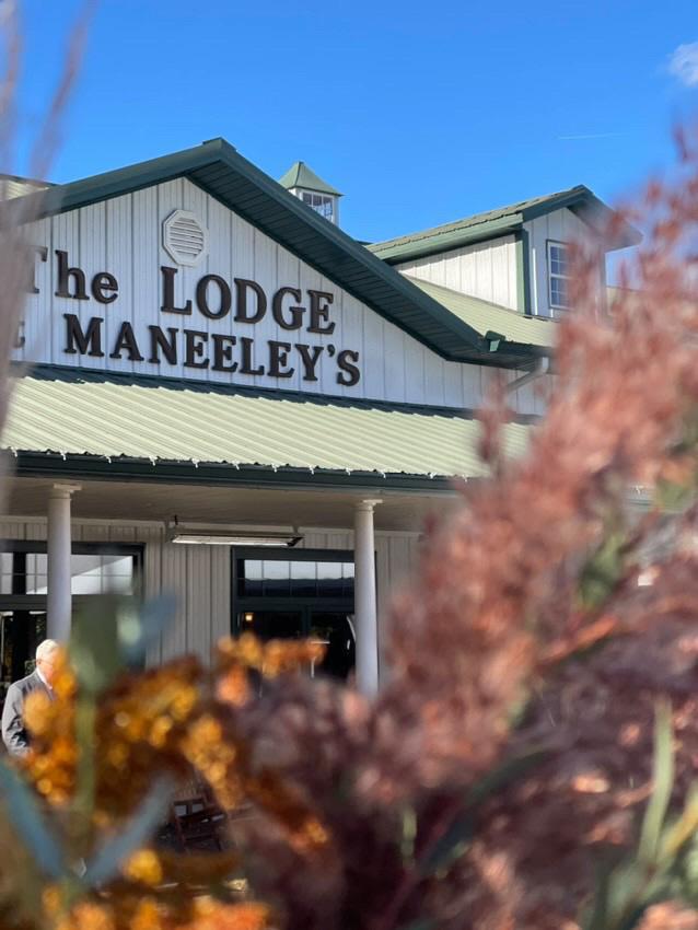 Maneeleys Banquet & Catering and The Lodge at Maneeley's - 2