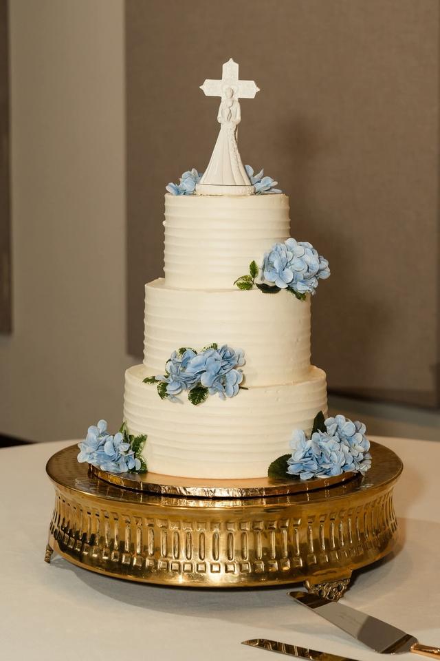 Bloom Custom Cakes - 2