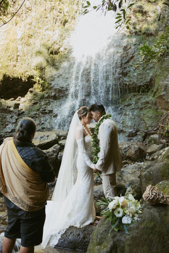 Marry You in Hawaii - 2