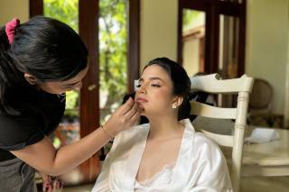 Nohely Bravo Makeup Artist - 19