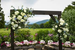 White Lotus Floral Design - 8