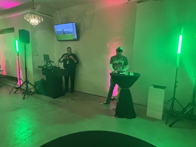 Dave Mancini - MC/DJ - 1