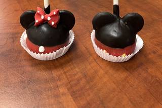 Omalicha Custom Cakes & Confectionery - 20