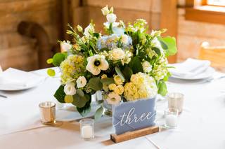White Lotus Floral Design - 26