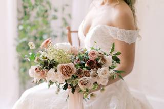 Laura of Lauxmont Floral Designs - 30