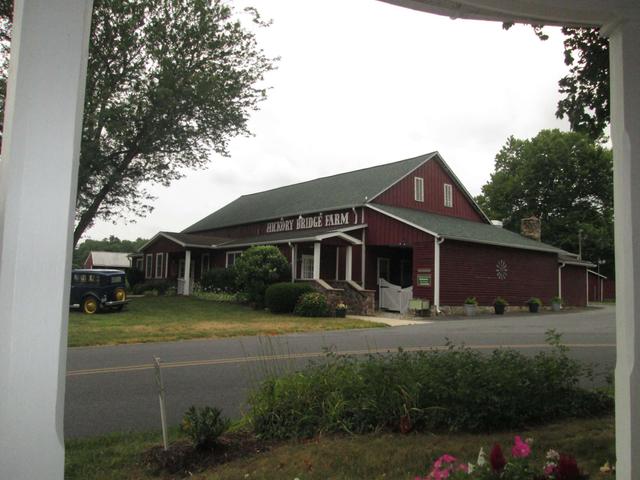 Hickory Bridge Farm Restaurant and Bed & Breakfast - 1