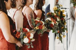 Black Eyed Susan's Florist - 6