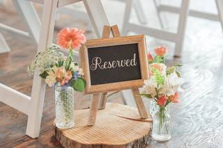 Samantha Greenfield Designs in Floral Artistry - 7