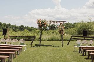 Osmica at Spring Trail Farm - 10