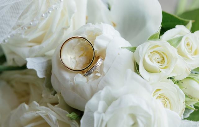 J Designs, A Wedding Flower Boutique - 3