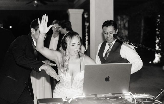 The House of EL Entertainment - 4
