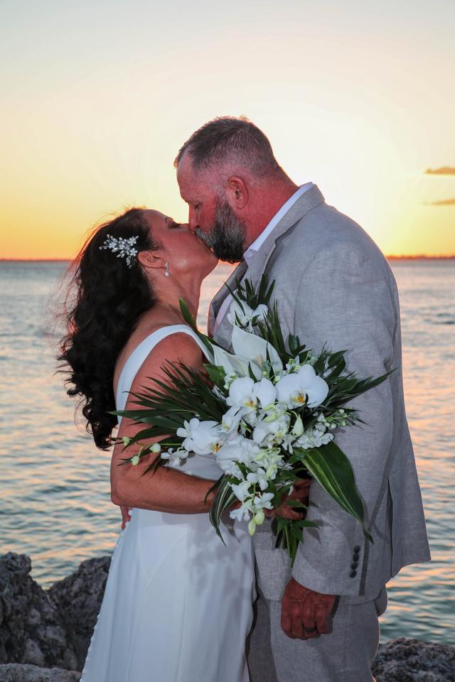 Barbara Knowles Wedding Photography and Planner - 2