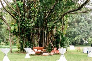 Mi Vintage - Farm Tables & Lounge Rentals - 99