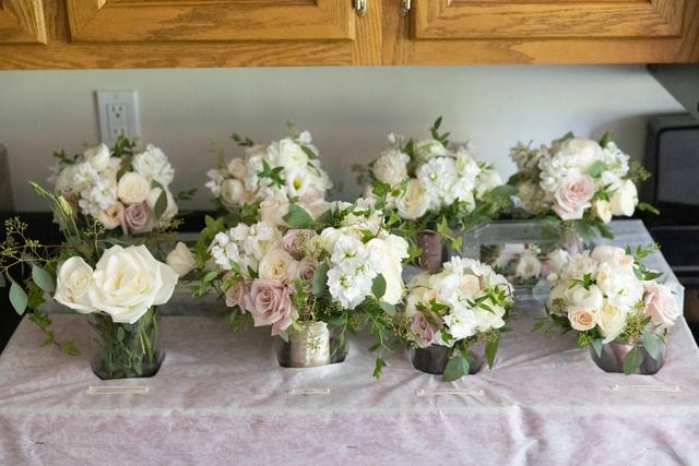 Flowers by Danielle, LLC - 4