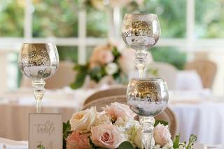 A Man and A Woman Floral Design - 10
