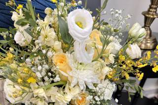 Forget Me Not Florist and Flower Preservation - 6