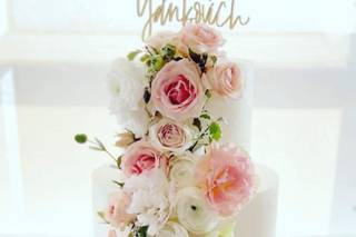 Above and Beyond Cakes - 5