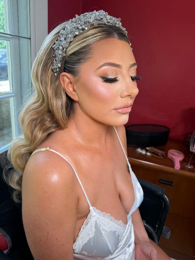 Carolyns Makeup Artistry - 2