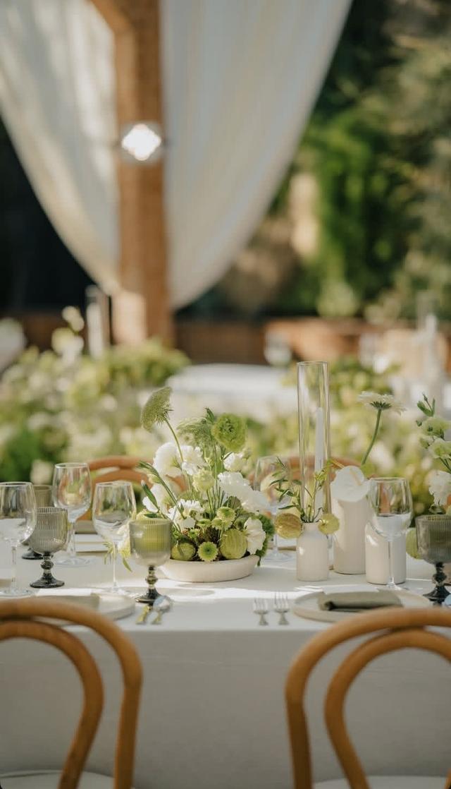 Sarai Flores Weddings - 2