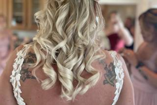 All Dolled Up Onsite Salon - 12