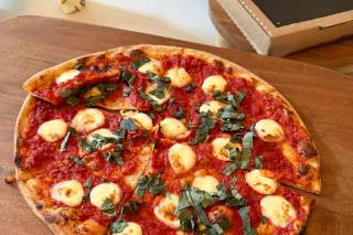 Ilmioamore Woodfired Pizza Truck - 7