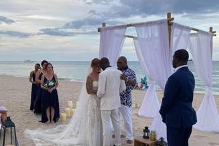 Mermaid Beach Weddings - 40