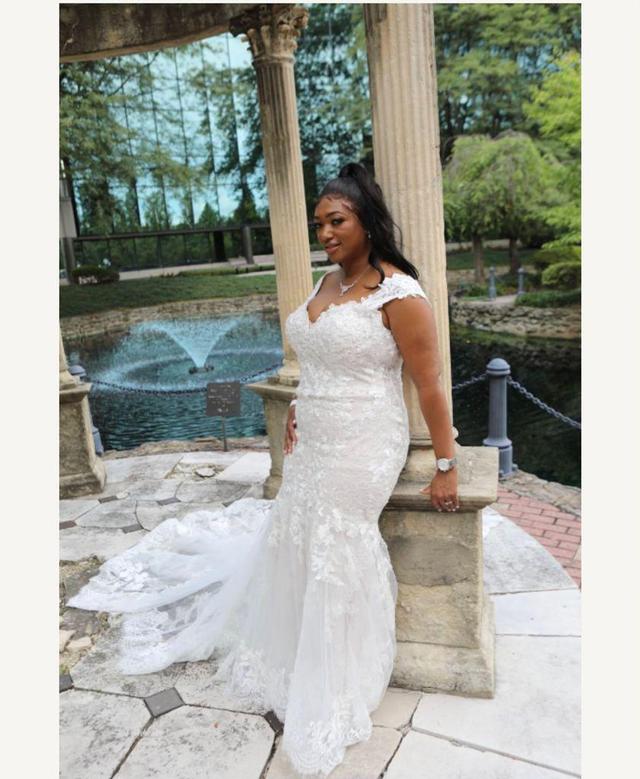 Madelange Laroche Bridal Design Studio - 4