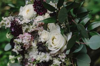 A Moment In Time Floral Design - 9