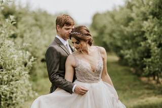 Kuipers Orchard Weddings by Fishermen's Inn - 19