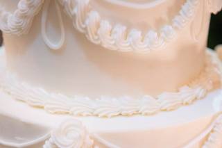 Incredible Edibles Bakery - 16