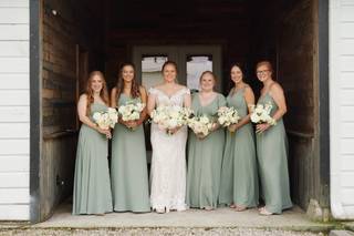 Amazing Graze Barn - 6