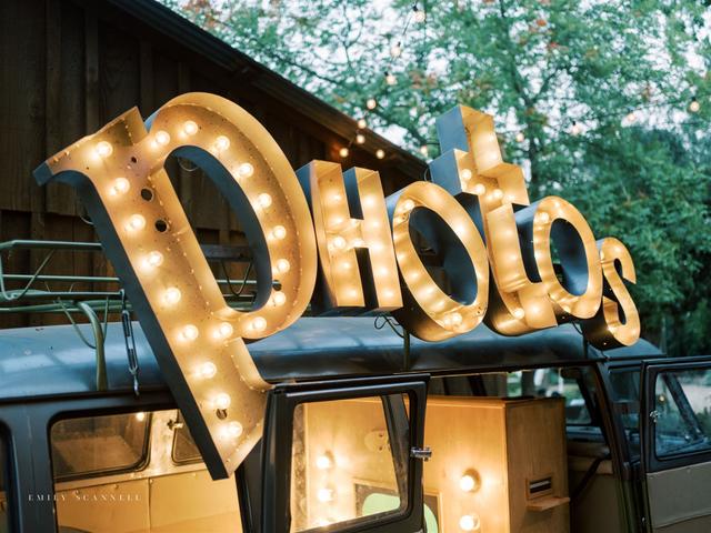 The Wandering Photo Bus - 1