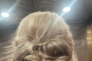 Perfect Hair and Makeup - 14
