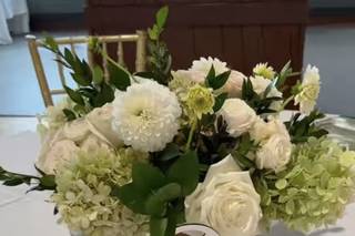 Sugar Flowers and Leaves Floral Design - 7