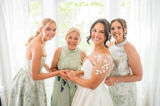 Behind the Bride - 21