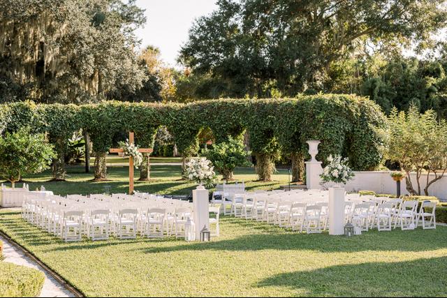 Aime Peterson Flowers and Event Design Studios - 1