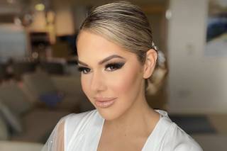 Renata Hair & Make Up Artist - 124