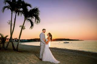 The Crescent Beach Club - 29
